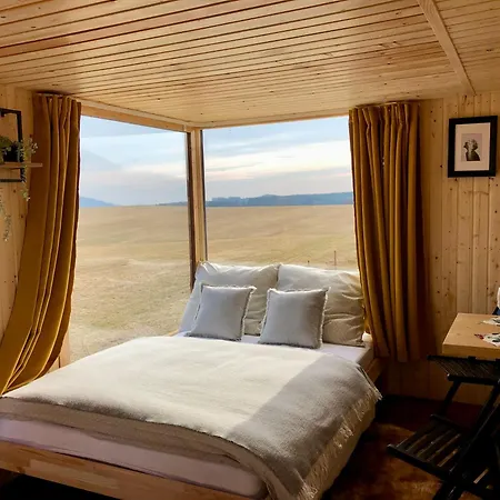 Luxury tent Posed Mueslivna *